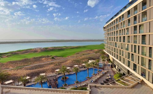 Yas Plaza Mangroves by IHG