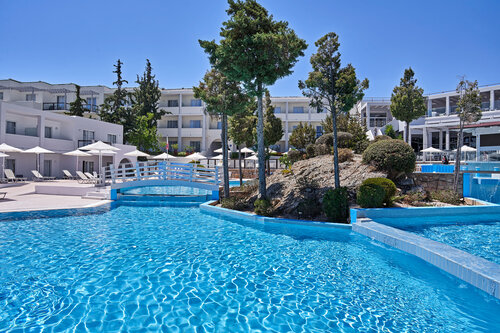 Labranda Miraluna Village