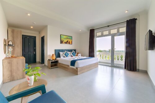 Hoi An Aurora Riverside Hotel and Spa