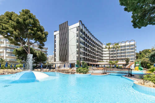 Golden Avenida Family Suites