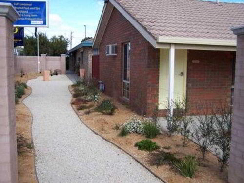 Homestead Motor Inn & Apartments