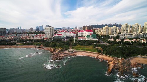Qingdao Sea View Garden Hotel