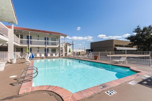 La Quinta Inn Farmers Branch NW / Dallas