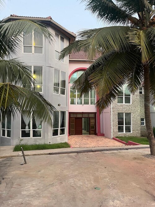 Gye Nyame Grand Beach Hotel