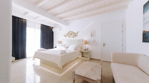 Naxian Emerald Hotel