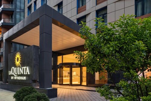 La Quinta By Wyndham Batumi