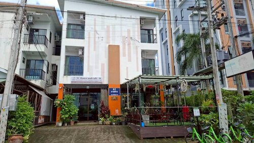 Tc House And Cafe