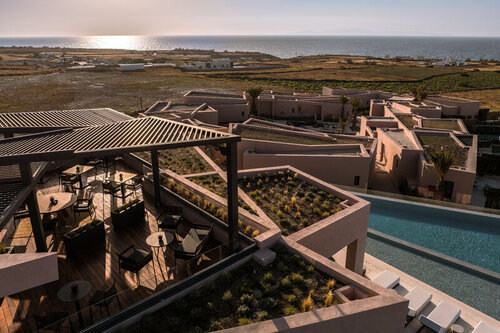 Domes Novos Santorini Autograph Collection