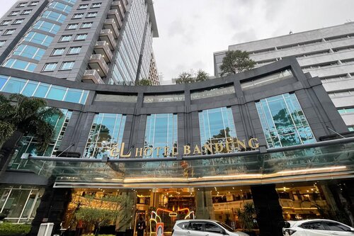 El Royale By Farizi Rooms By Zuzu