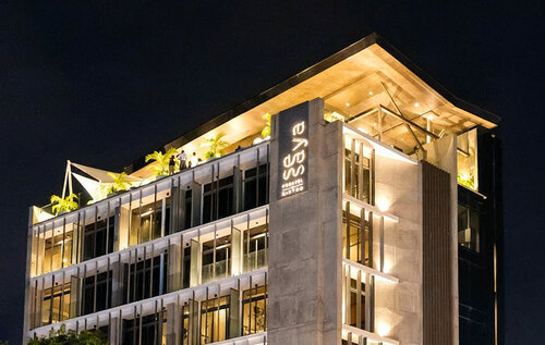 Sesaya Poshtel & Bistro