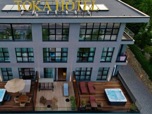 Toka Hotel Restaurant