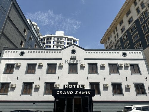 Grand Zamin Hotel