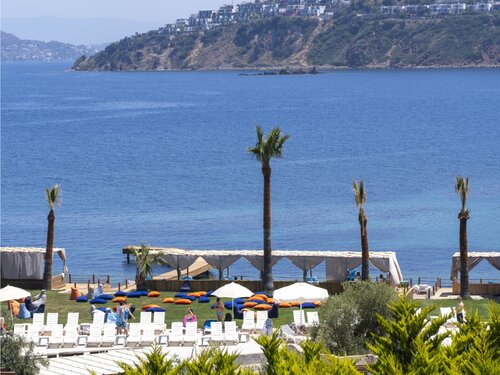 Sude Beach Resort Hotel