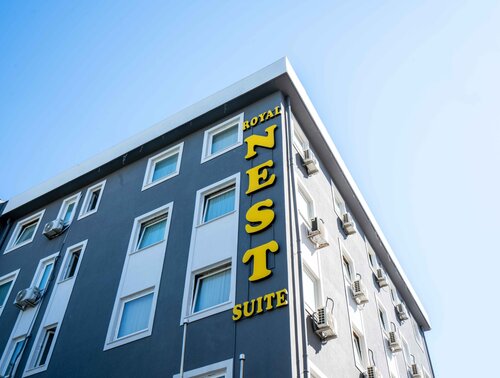Royal Nest