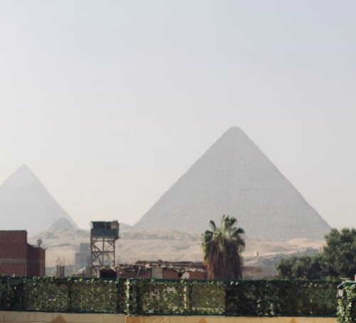 Hur Pyramids Inn