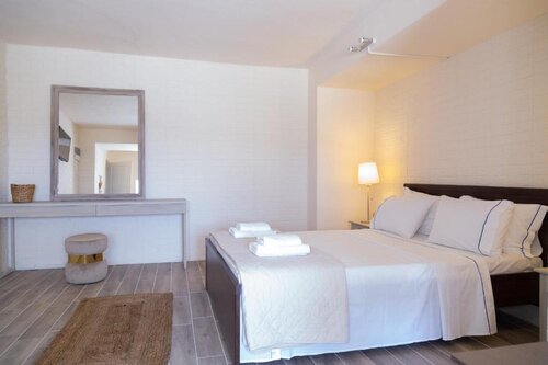 Poseidon Apartments & Villas By The Sea