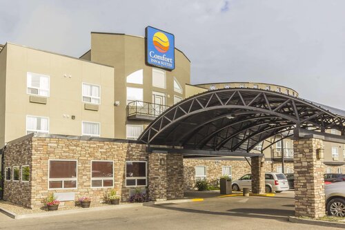 Comfort Inn & Suites Medicine Hat