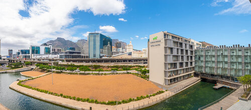 Aha Harbour Bridge Hotel And Suites