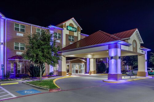 Quality Suites Addison-Dallas