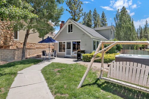 Lakeview Getaway 2120