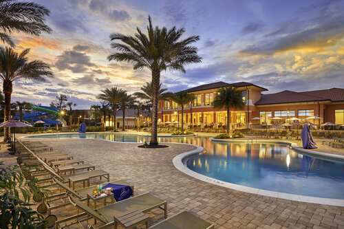 Regal Oaks Resort by IDILIQ