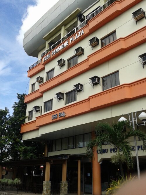 Cebu Pensione Plaza By Hiverooms