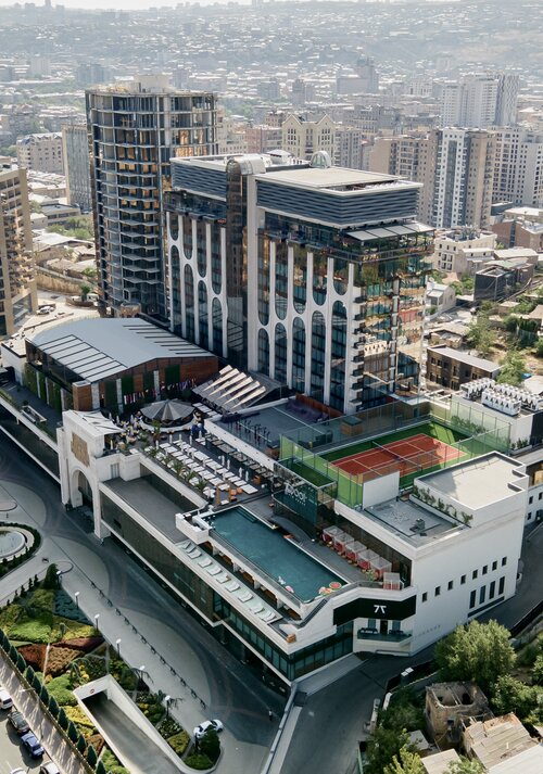 Seven Visions Resort and Places the Dvin