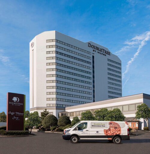Doubletree Fort Lee George Washington Bridge