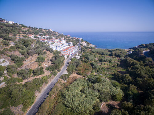 Kerame Hotel & Studios