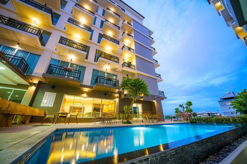 Lhc Hotel And Resort