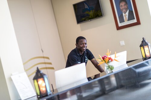 Ngalawa Hotel & Resort