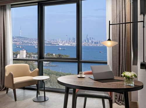 Mövenpick Hotel Istanbul Marmara Sea