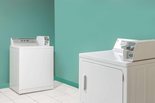 Days Inn By Wyndham Fort Myers