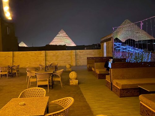 Pyramids Height Hotel