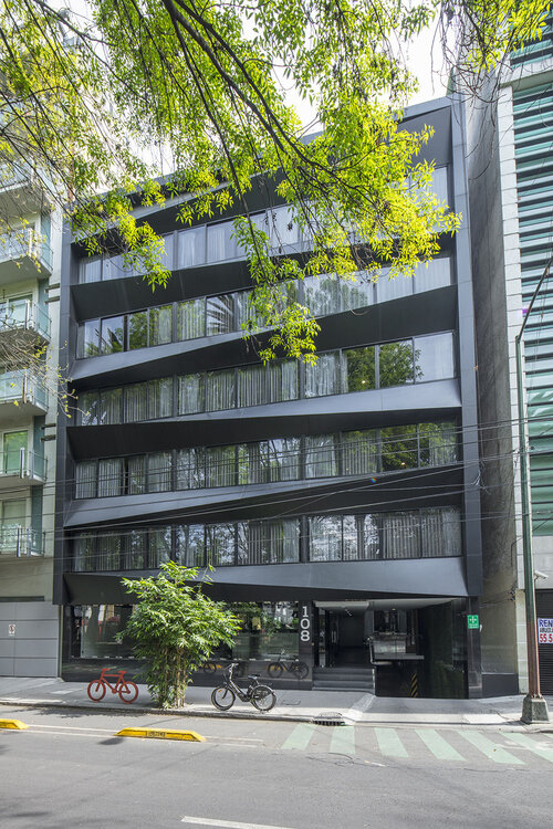 Flowsuites Condesa Adults Only