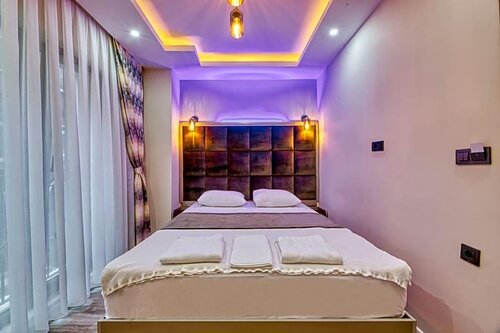 Galatagreenapplehotel