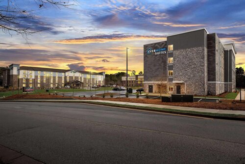 Everhome Suites Atlanta Newnan