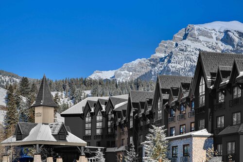 Everwild Canmore - Nordic Spa & Hotel