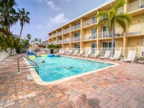 Treasure Island Hotel And Marina