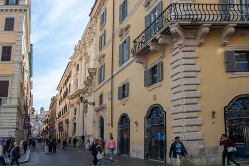 Palazzo Goldoni Condotti Collection