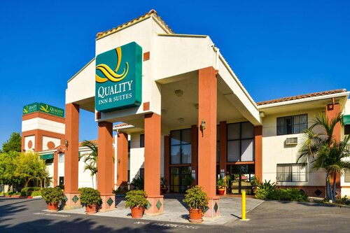 Quality Inn and Suites Walnut