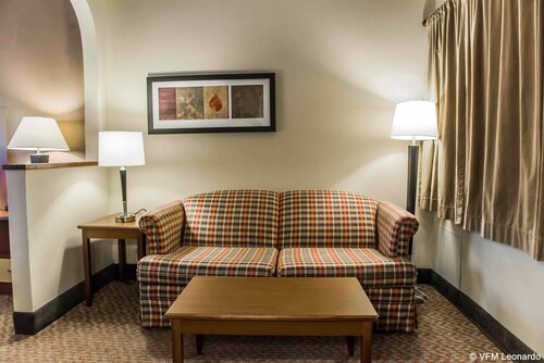 Comfort Suites Tallahassee Downtown