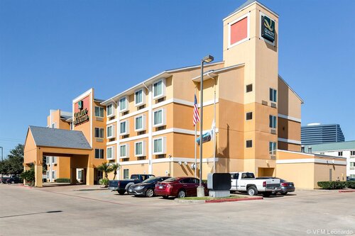 Quality Inn & Suites West Chase