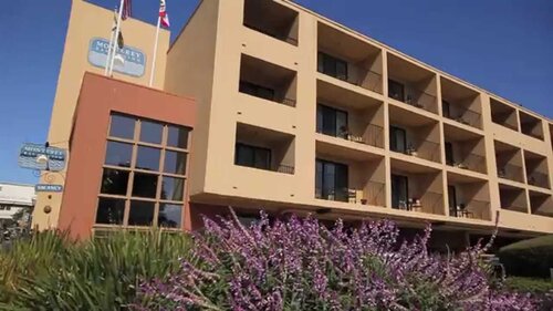Monterey Bay Inn