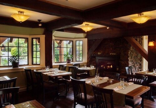 Old House Village Hotel & Spa