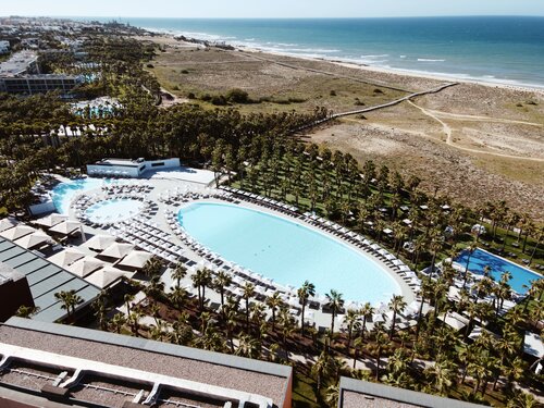 Wine & Books by the sea - Algarve Resort