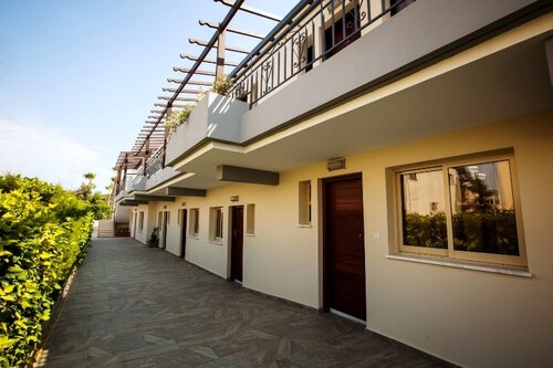 Crystallo Hotel Apts