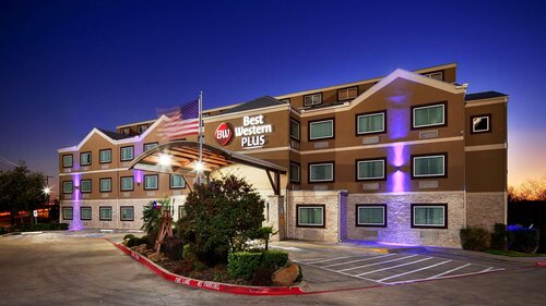 Best Western Plus Arlington North Hotel & Suites