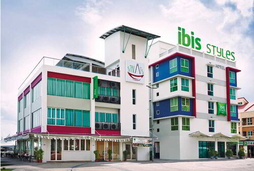 Waterfront to S'kan Styles Hotel