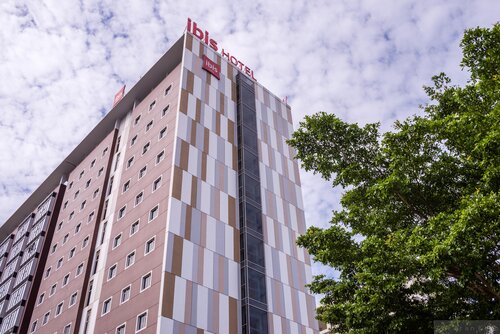 Ibis Saigon South
